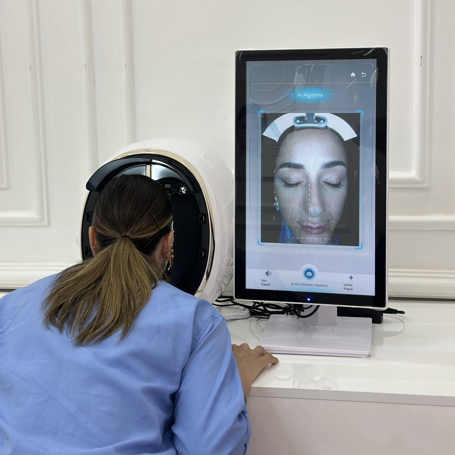 BOMP 3D Skin Scanner Facial Analyzer Monitor Beauty Machine