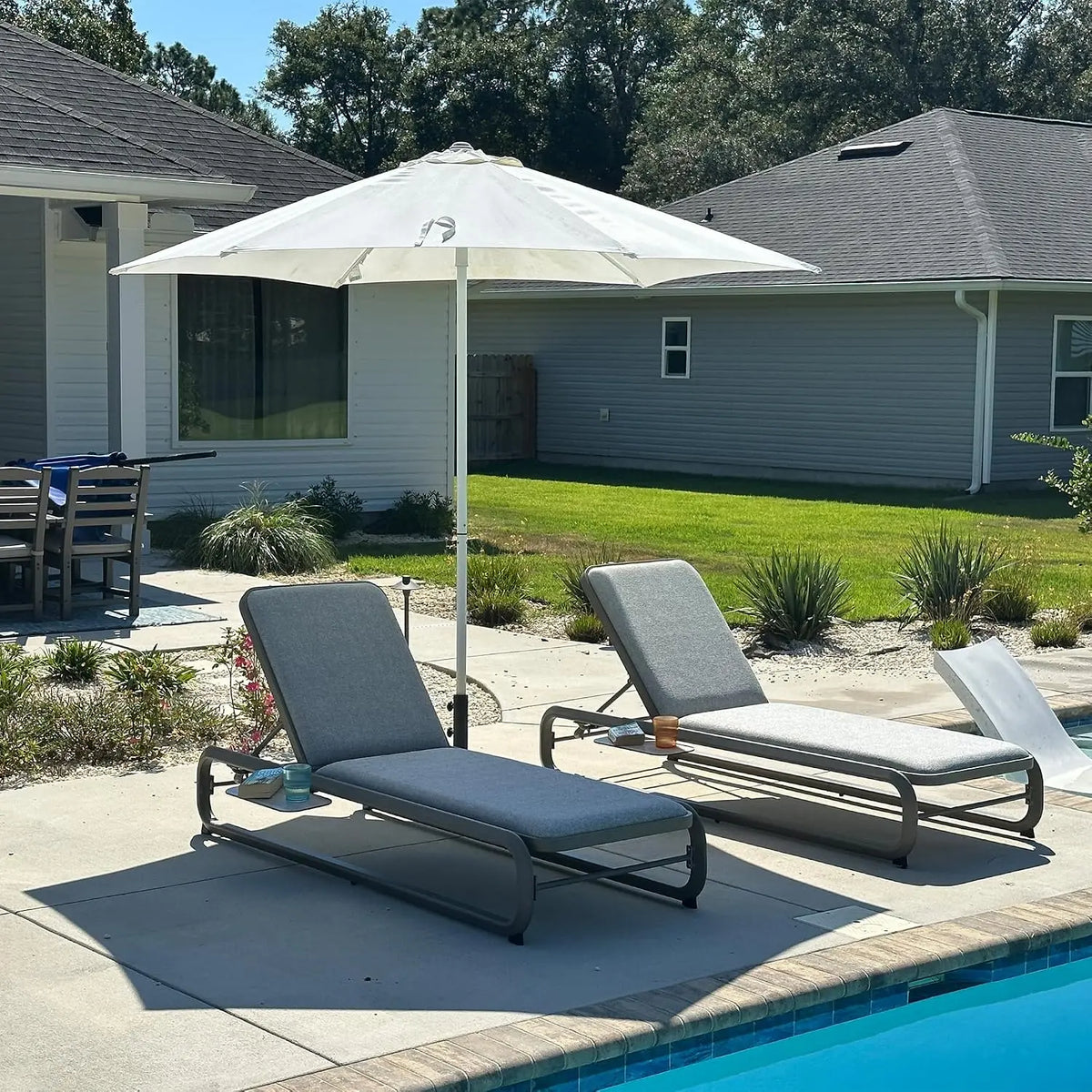 Modern Outdoor Aluminum And Wood Chaise Lounge Chairs For Patios